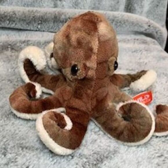 Wild Republic Octopus Plush Toy Stuffed Animal. 9" across 4.5" high. - Picture 1 of 7